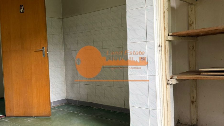 Apartament 4 camere decomandat – Rahova, Șos. Sălaj – Etaj 1 / 4 - Poză 10