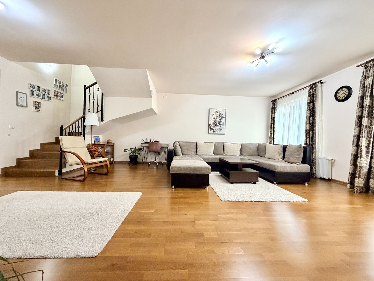 Cămin spațios, luminos și perfect echilibrat,  la 10 minute de centru - Poză 2