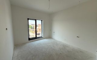 Casa P+1 Selgros-3 Dormitoare-2 Bai-Living-Bucatarie-250mp teren - Poză 8