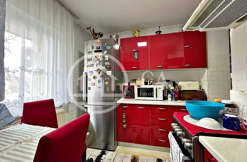 Apartament de vânzare cu 3 camere în zona Ioșia, Oradea - Poză 3