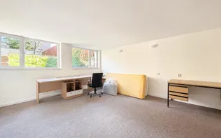 Casa de 360 mp cu sauna si garaj dublu de inchiriat in zona Buna Ziua - Poză 27