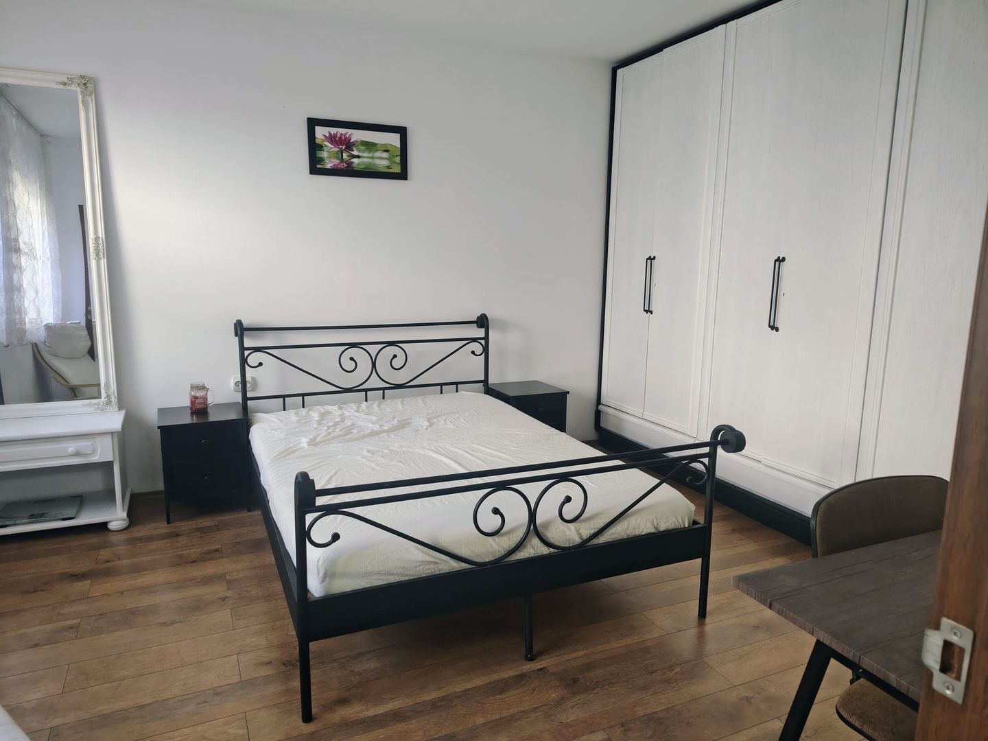 Ultracentral , 2 camere Oradea, 320 E/luna, neg. Comision 50% - Poză 1