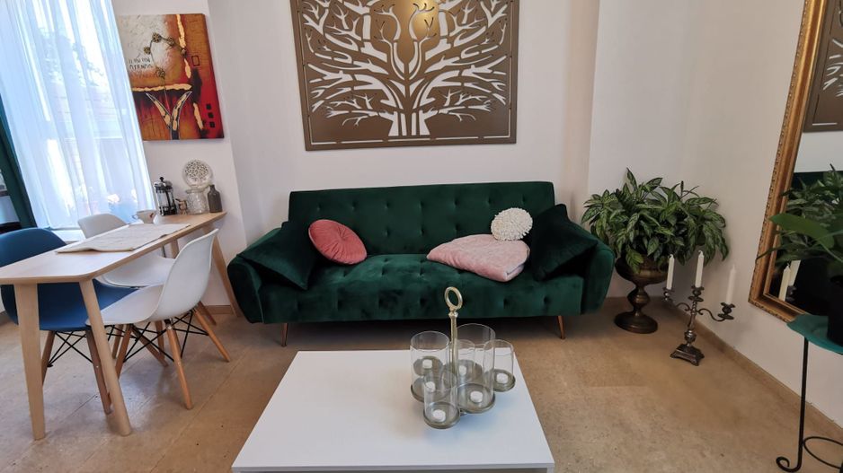 Apartament cu doua camere si loc de parcare - Poză 2