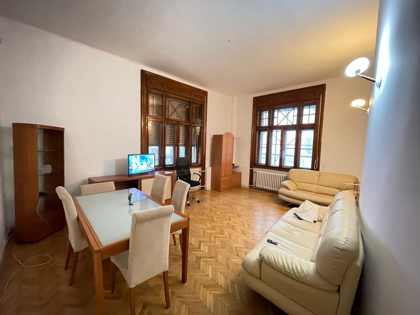 Ultracentral | View spre Piața Victoriei | 100 mp utili | Etaj 3 cu lift - Poză 3