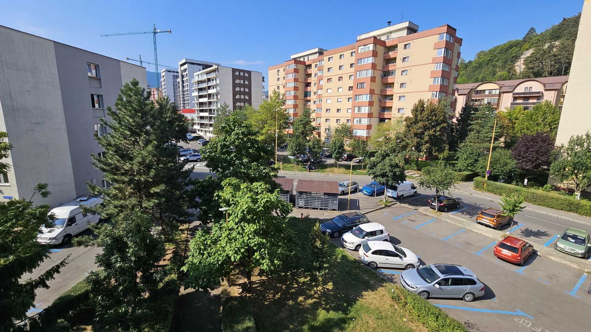 Spitalul Judetean-str Carpatilor apartament de inchiriat, mobilat,parcare - Poză 13