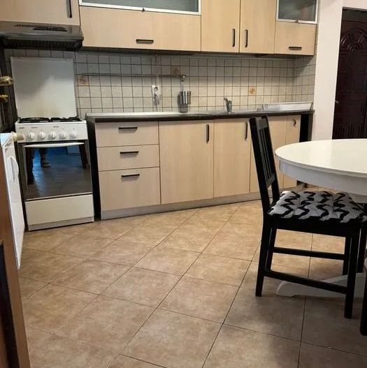 AP 3 CAMERE LUJERULUI, MOBILAT MODERN, METROU 1 MIN, BUCATARIE INCHISA - Poză 6