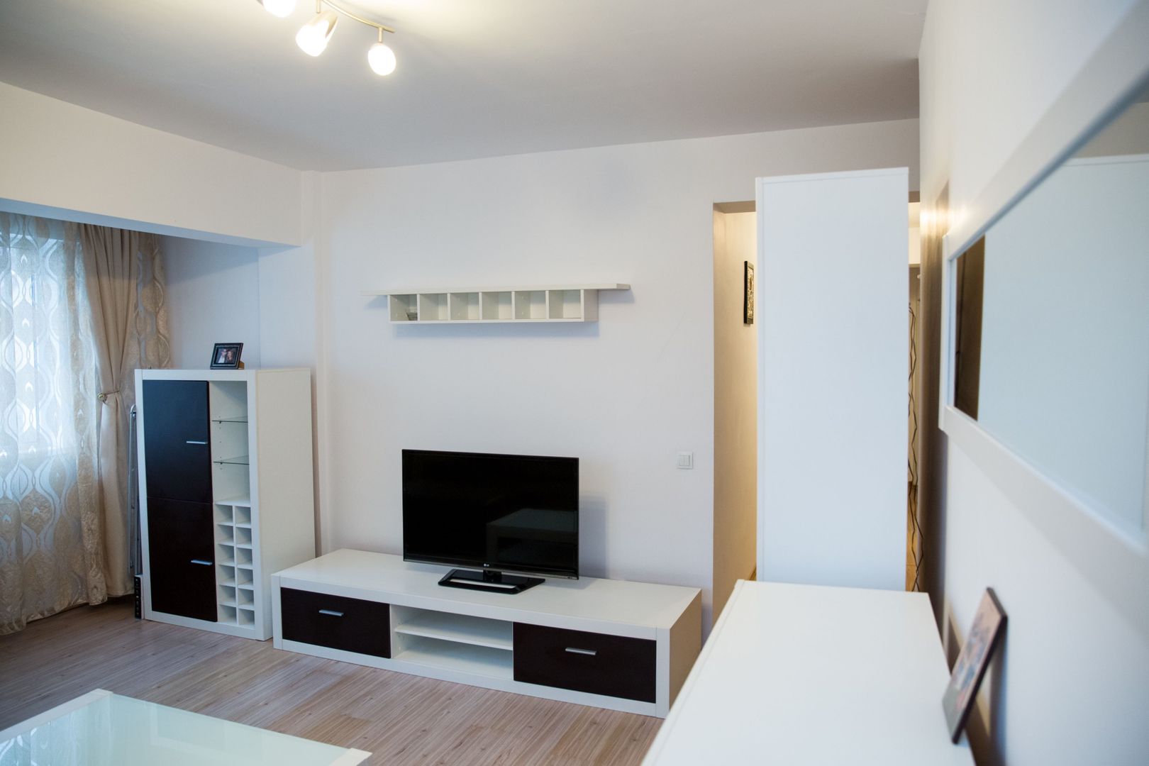 Direct Proprietar | Apartament 2 Camere | Zona Păcii Militari Parcare - Poză 2