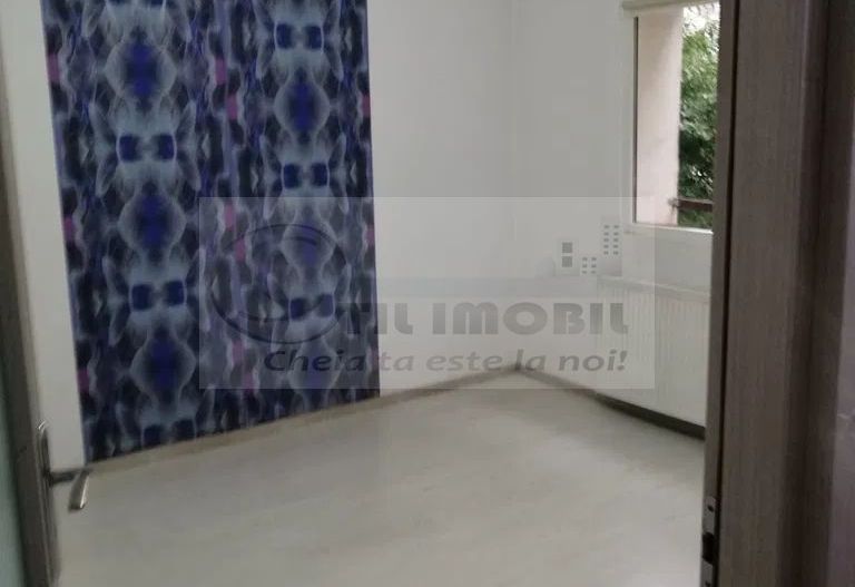 Ap 4 camere, decomandat ,Bld. Poitiers – 135000 EURO NEGOCIABIL - Poză 4