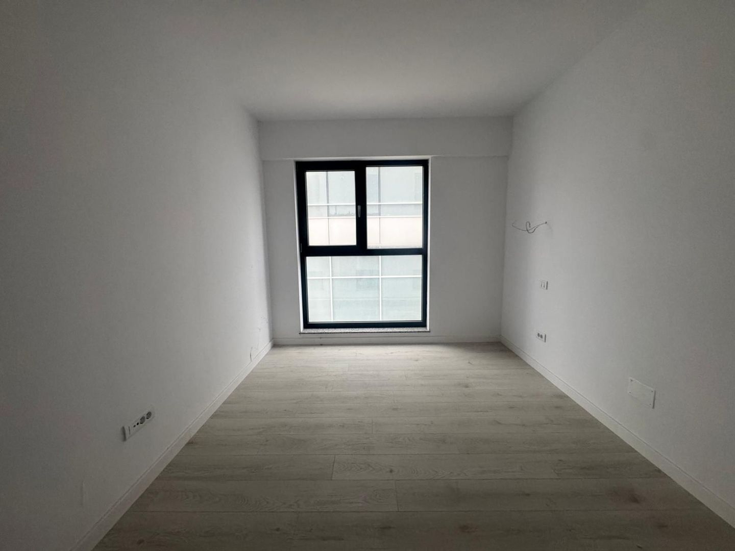 3 camere decomandat || PIPERA ROND OMV - Poză 5