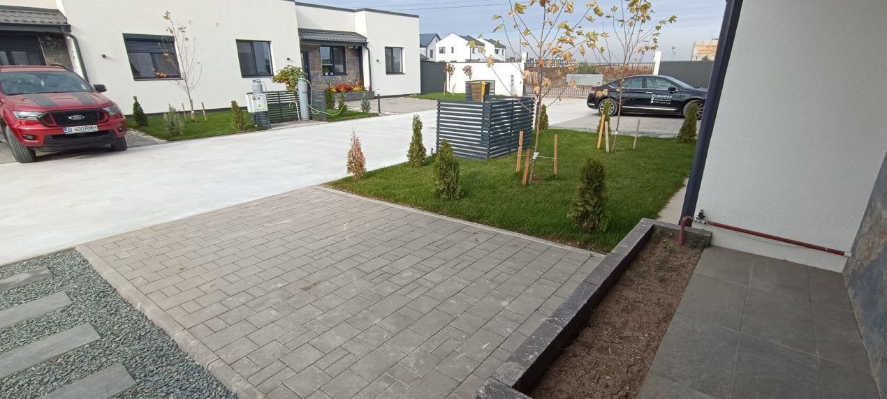 Casa Parter !4 dorm.+2 bai+2 parcari+teren liber 167mp! Calitate la su - Poză 2