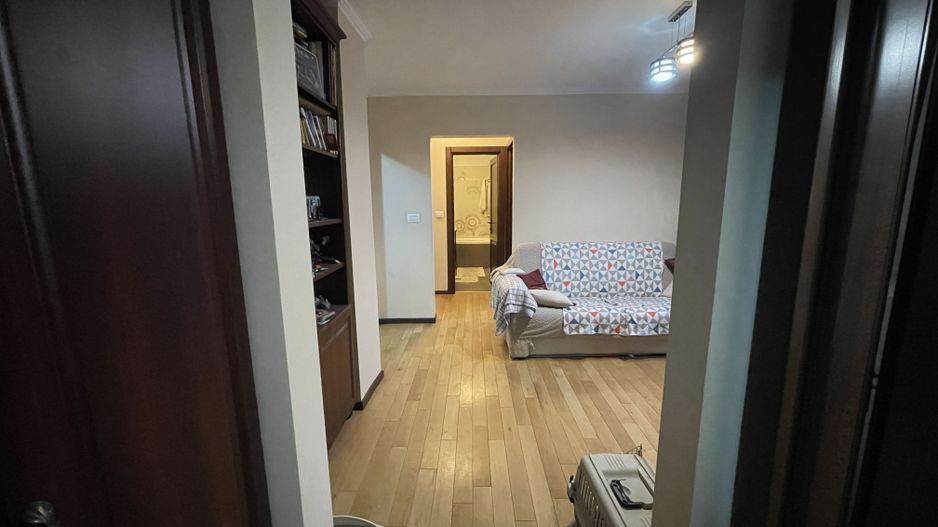 Apartament 4 camere,etaj 1,zona Bucovina - Poză 7