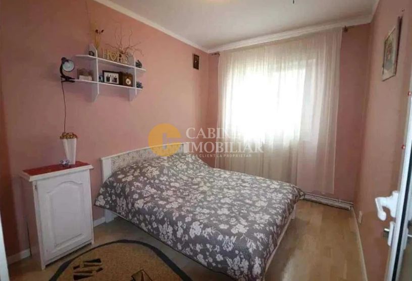 Apartament cu 4 camere, 2 bai, 80 mp, zona Dacia - Poză 1