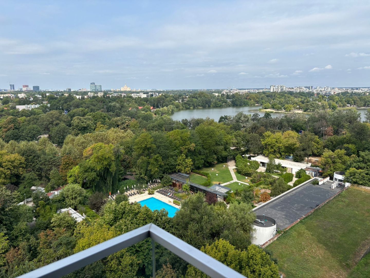 4 camere -220mp -  Floreasca - view spectaculos - Poză 2