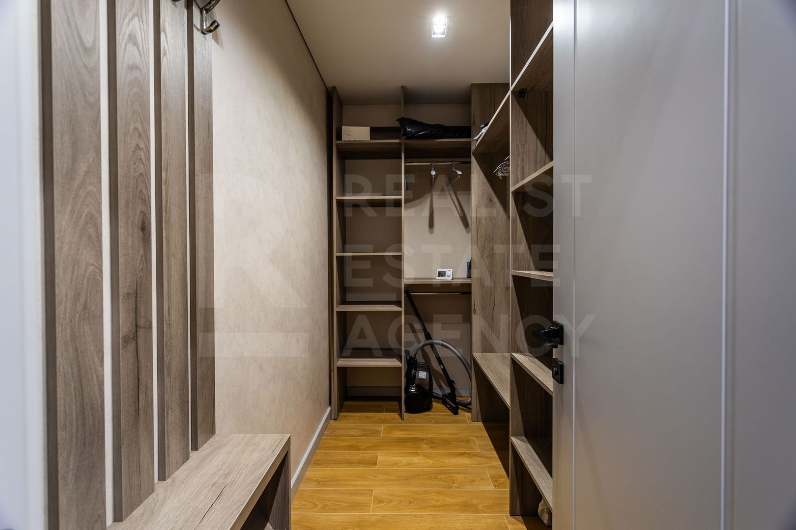 Vânzare, apartament, 2 camerem str. Alecu Russo, Rîșcani - Poză 21