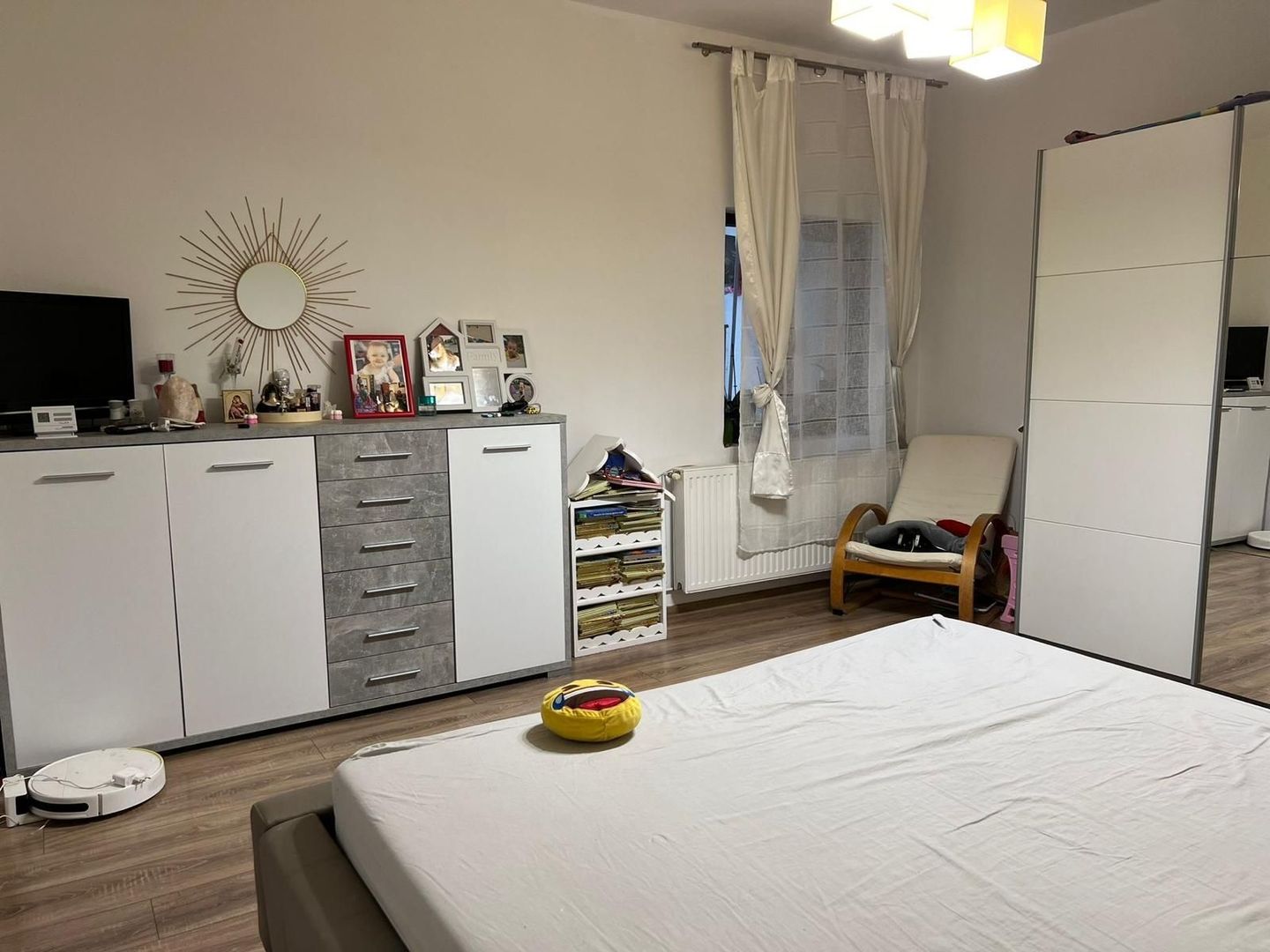 Apartament la curte comuna in zona Centrala - Poză 3