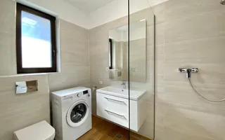 Apartament 3 camere aflat la 2 pași de UMF! Disponibil din 1 August - Poză 12