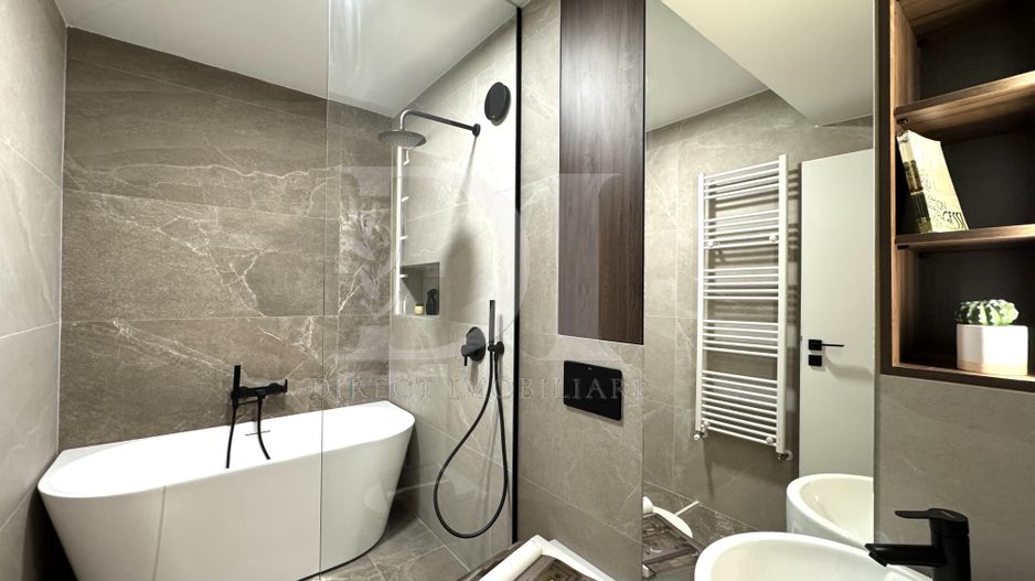 Apartament ultramodern / gradina de 43 mp - Poză 30