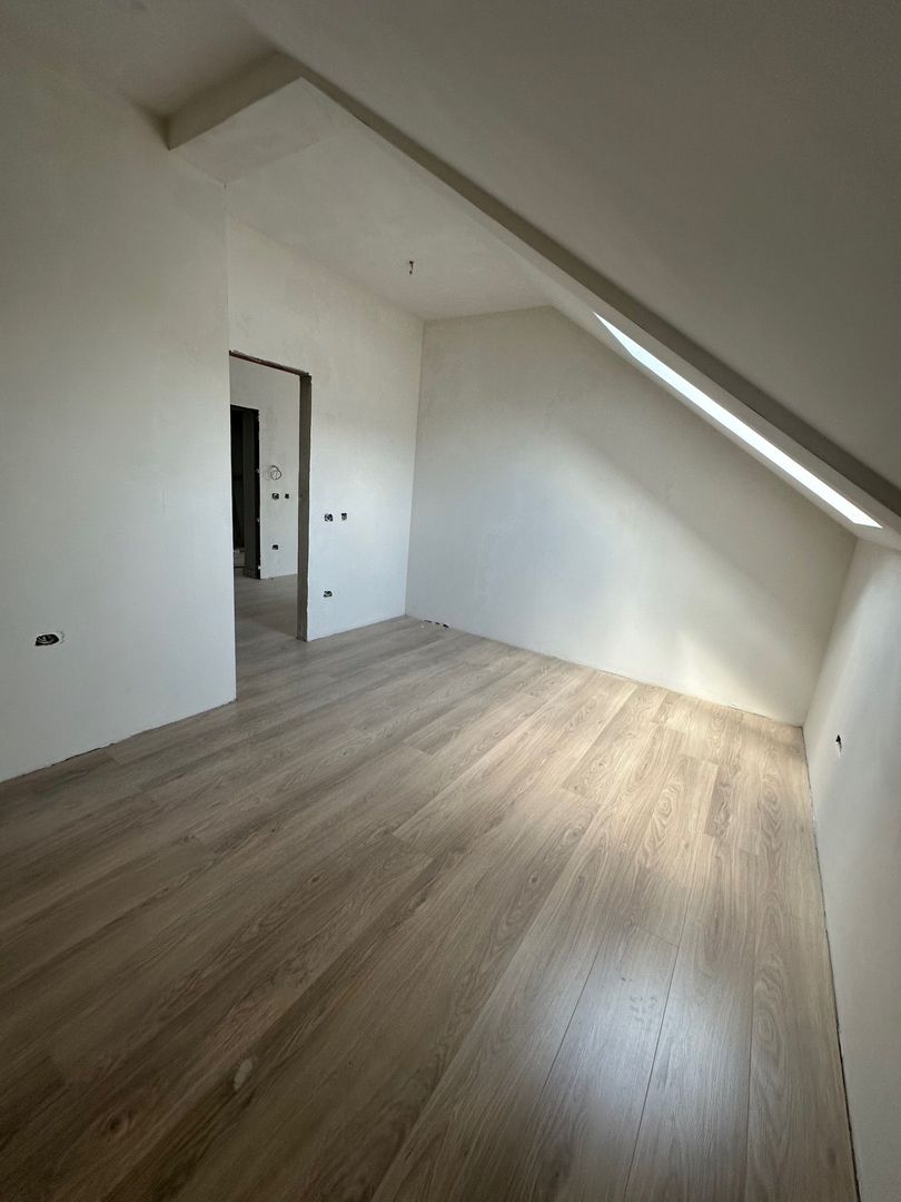 Apartment bloc nou cu lift si loc de parcare inclus - Poză 20