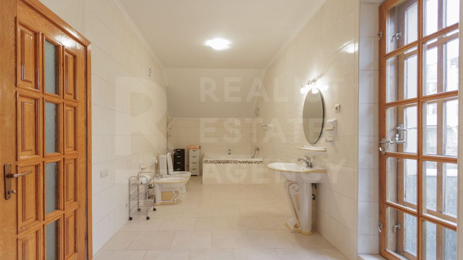 Chirie, casă, 3 nivele, 6 camere, str. Aerodromului, Râșcani - Poză 11