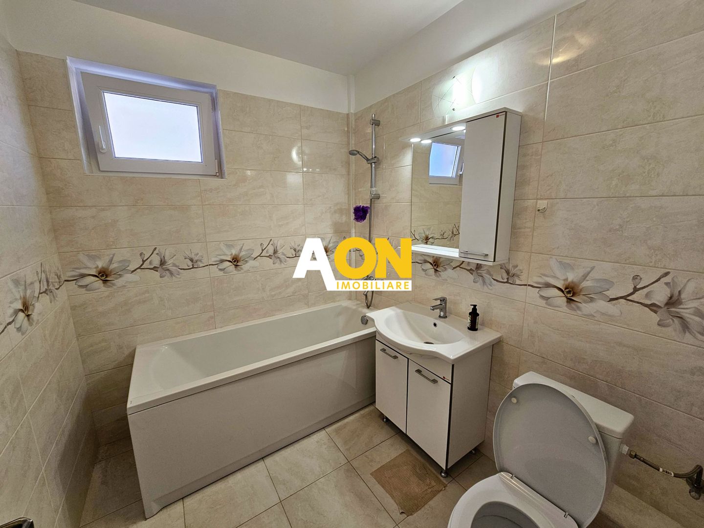 Penthouse 4 camere, mobilat, 100 mp utili + terasa 88 mp, ultracentral - Poză 7