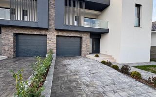 Duplex despărțit prin perete dublu/ Garaj - Poză 2