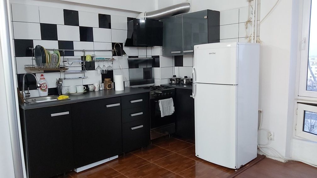 Garsonieră 40 mp Titan – 3 minute metrou, mobilată complet, AC, etaj 12 - Poză 2