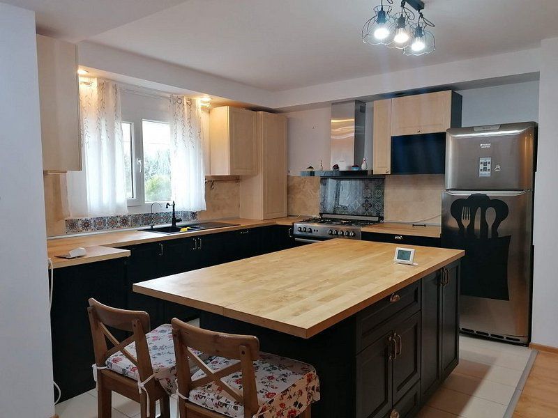 Vila tip N 4 camere in Cosmopolis, mobilata si utilata - Poză 23