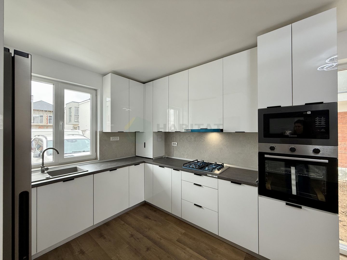 Vilă de închiriat în Tunari – 4 camere | curte proprie | disponibilă imediat - Poză 8