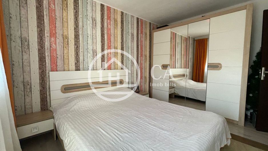 Apartament de vânzare cu 3 camere în zona Rogerius, Oradea - Poză 7