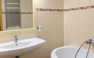 Bălcescu – Apartament pe 2 niveluri, 68 mp | Centrală proprie | Lângă Moisil - Poză 3