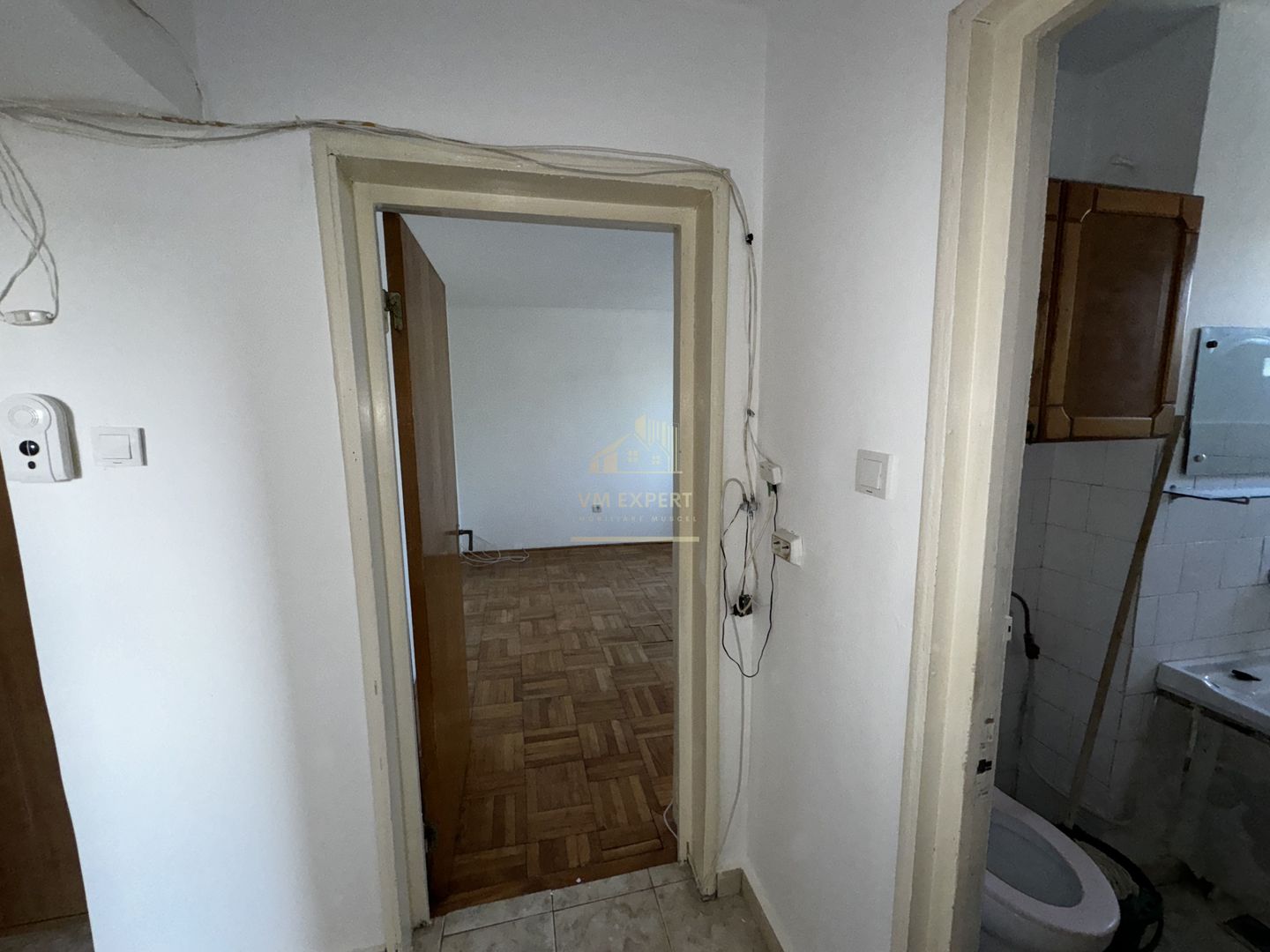 APARTAMENT 2 CAMERE, ETAJ 3, CAMPULUNG, ARGES - Poză 10