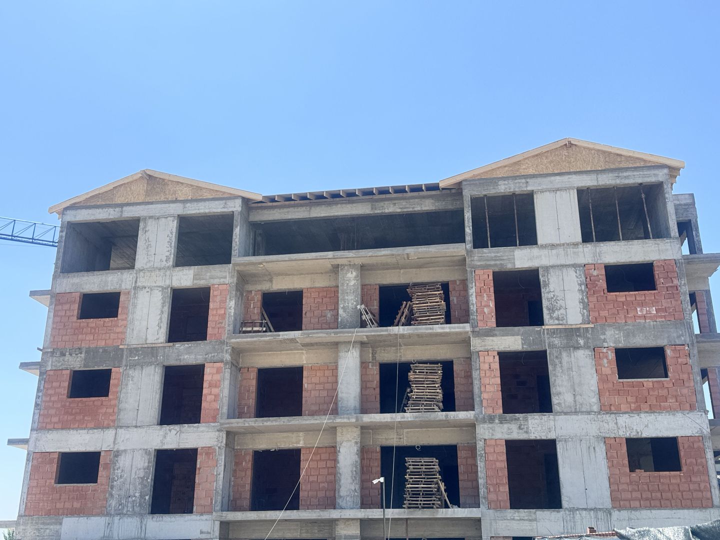 Apartamente cu 2 si 3 camere Otopeni central comision zero - Poză 2