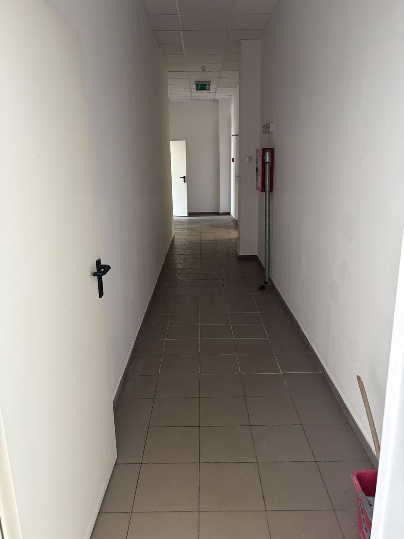 Spațiu comercial de închiriat – 120 mp, zona Spitalul Județean nr. 1 - Poză 4