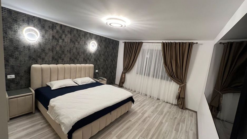 Case de vanzare visani complet mobilat utilat   4 camere - Poză 6