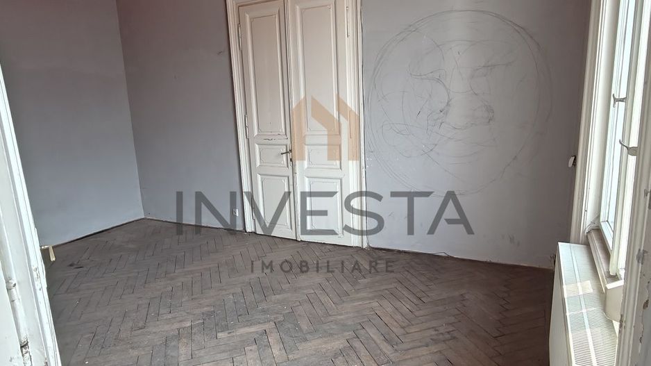 Apartament cu 2 camere cu terasa de 17 mp, tavan inalt, zona Centrala! - Poză 4