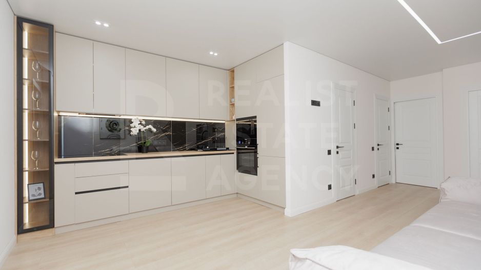 Vânzare, apartament, 3 camere, str. Vasile Lupu, Buiucani - Poză 2