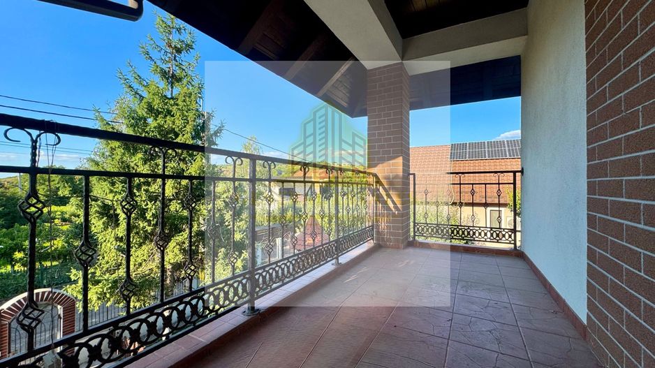 Vânzare Casă  D+P+E - 230 m.p. - Bucium - Poză 16