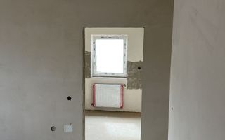 Apartament spațios cu 3 camere și parcare proprie în Florești, Terra. - Poză 5