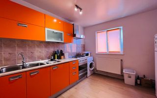 Apartament cu 2 camere de vanzare, Cetate - Poză 3