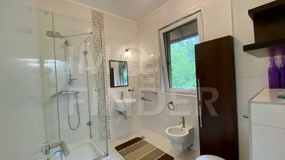 Apartament in vila 174 mp, 5 camere, Piata Engels - Poză 4