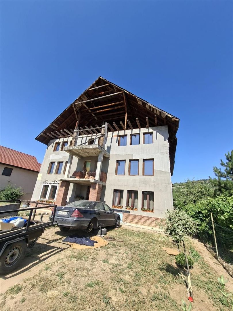 Pensiune de vanzare in Oradea zona Podgoria - Poză 4