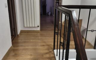 🏡 Casă de vânzare – Centru Piezișă - Poză 10