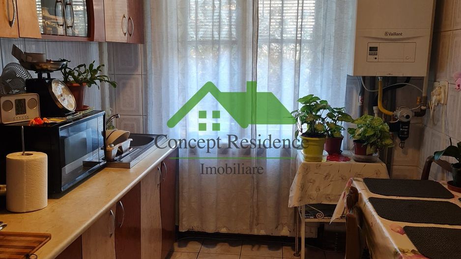 Vand apartament 2 camere, Babes - Poză 1