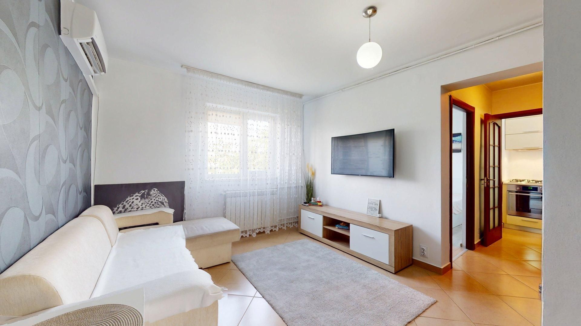 RAHOVA - Aleea Pricopan | 2 Camere Gata de Mutat sau Investiție - Poză 1