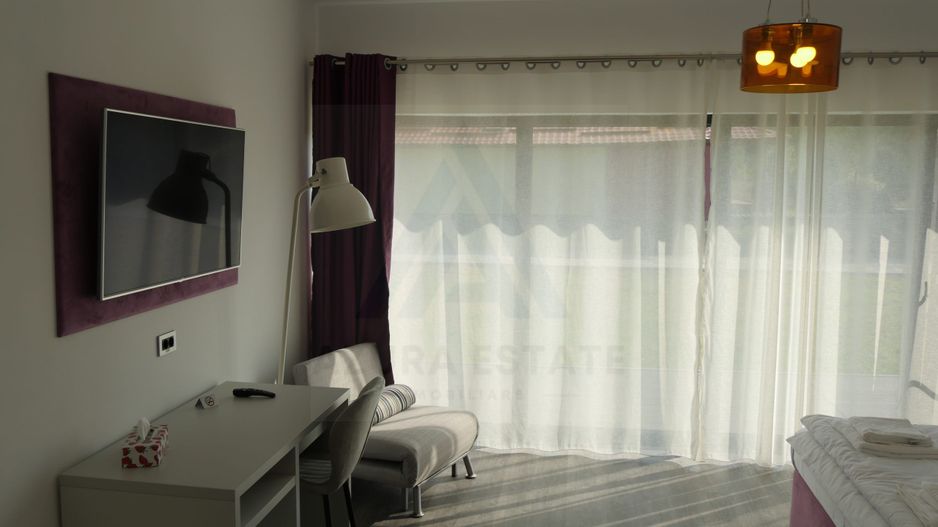 Pensiune 600 mp an 2023 si casa 130 mp teren 4600 mp zona V. Avrigului - Poză 1
