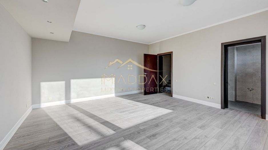 Vila ***400mp*** + Curte Proprie // zona Aviației - Poză 13