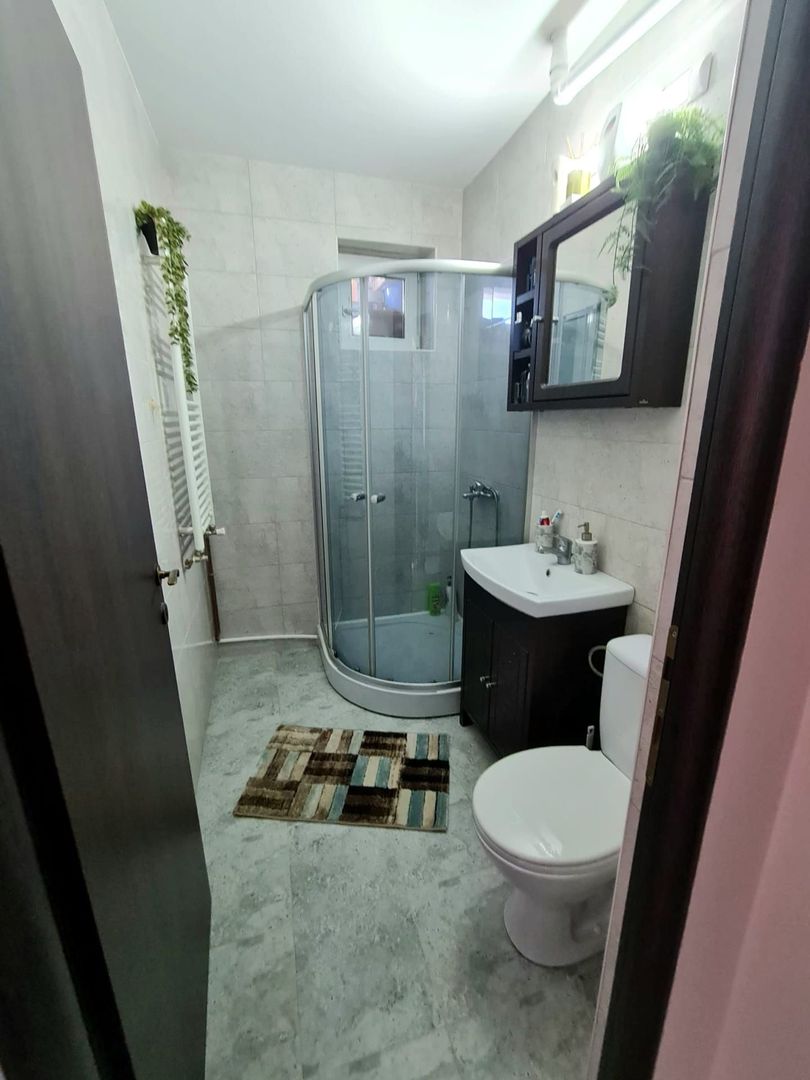 vand  apartament 2 camere, zona centrala, etaj 2, centrala gaz - Poză 4