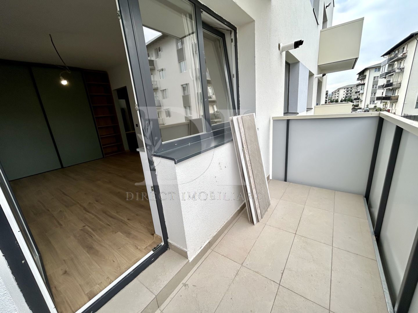 Apartament doua camere / etaj intermediar / Zona Terra - Poză 11