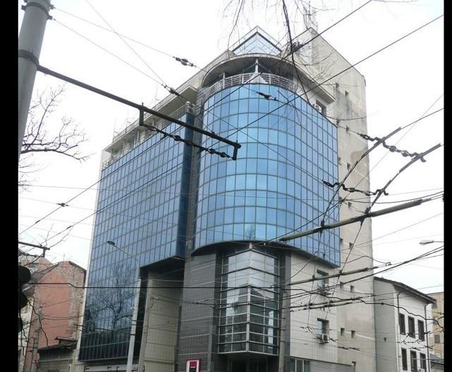 Vanzare partiala imobil de birouri 5 etaje din 7 - Poză 1