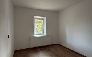Casa 3 camere | Renovata Recent | Curte | Episcopia | Oradea - Poză 9